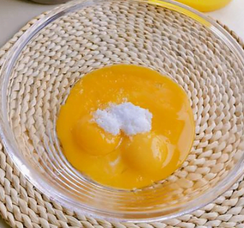 0卡糖豆乳盒子蛋糕，簡(jiǎn)單易做，新手也能搞定